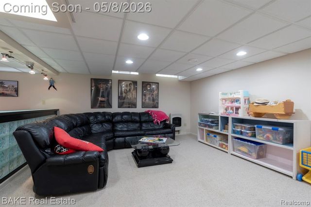 12910 Drury Lane, Plymouth, MI 48170