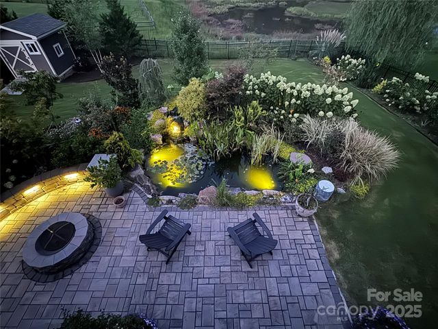 2762 Red Maple Lane, Harrisburg, NC 28075