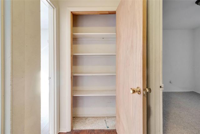 1021 HOLLYWOOD AVENUE, Eustis, FL 32726