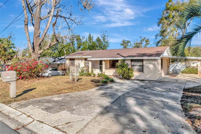 1021 HOLLYWOOD AVENUE, Eustis, FL 32726