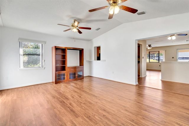 1021 HOLLYWOOD AVENUE, Eustis, FL 32726