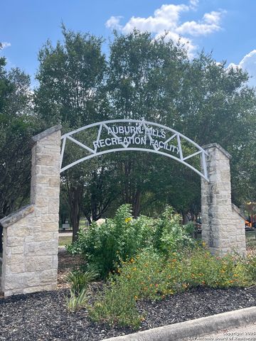 11111 Denae, Live Oak, TX 78233