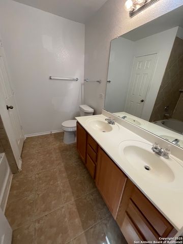 11111 Denae, Live Oak, TX 78233