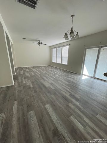 11111 Denae, Live Oak, TX 78233