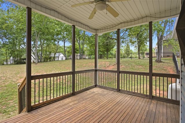 520 Serria Way, Seneca, SC 29678