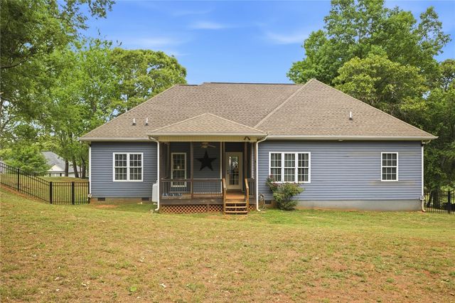 520 Serria Way, Seneca, SC 29678