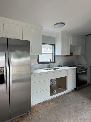 105 Earl Road, Huntsville, TX 77320