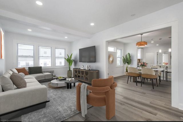 252 Keer Ave, Newark City, NJ 07112