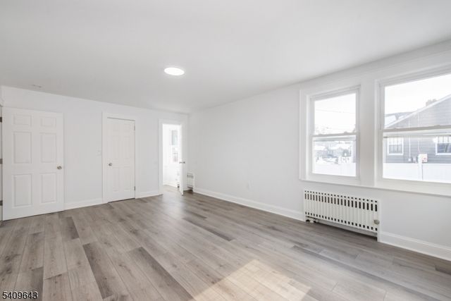 252 Keer Ave, Newark City, NJ 07112