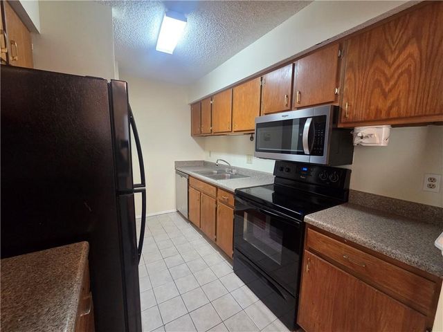 1204 Old Hammond Chase, Atlanta, GA 30350