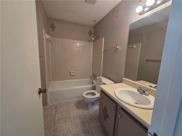 1204 Old Hammond Chase, Atlanta, GA 30350