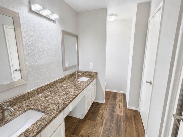 800 Bracken Place, Arlington, TX 76017