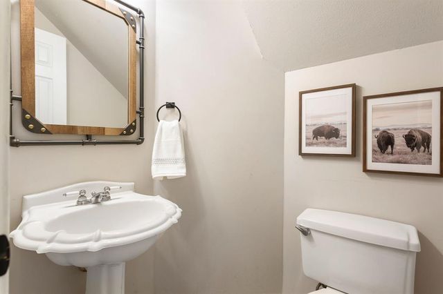 2712 Buckeye TRL, Cedar Park, TX 78613