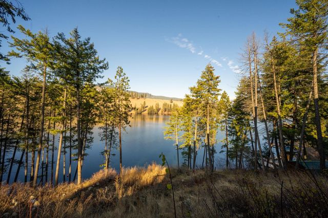 21125 N Byrne Ln, Nine Mile Falls, WA 99026