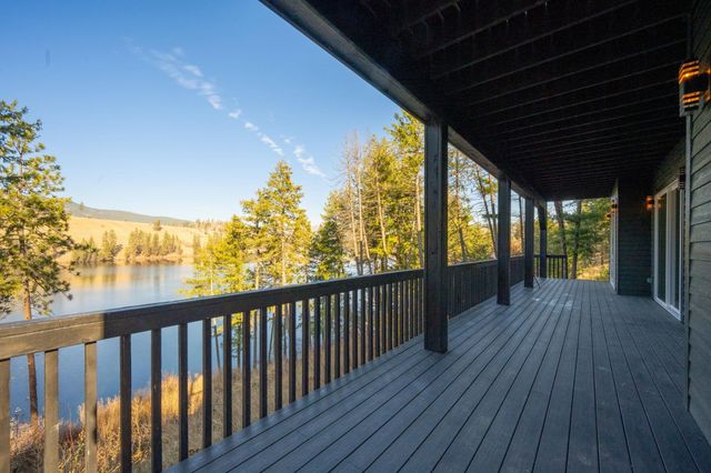 21125 N Byrne Ln, Nine Mile Falls, WA 99026