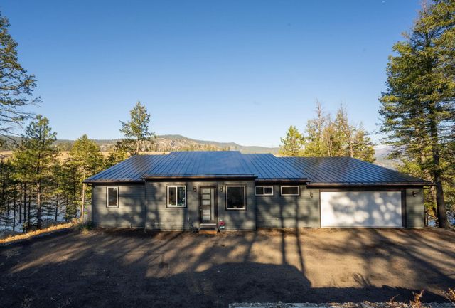 21125 N Byrne Ln, Nine Mile Falls, WA 99026