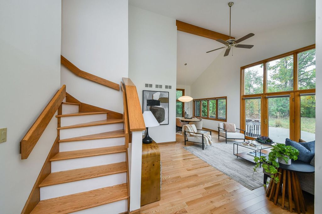 1755 S Wiesbrook Road, Wheaton, IL 60189 — photo 5
