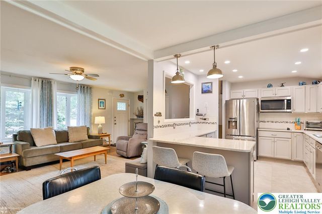 2487 South 6th Street, Allentown City, PA 18103