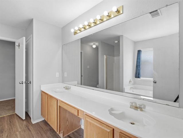 1125 Urban Drive, Desoto, TX 75115
