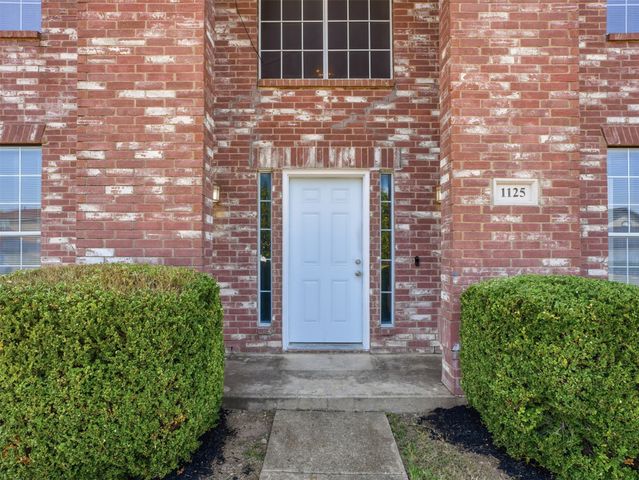 1125 Urban Drive, Desoto, TX 75115