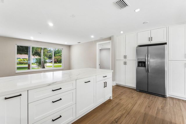 945 Westwind Drive, North Palm Beach, FL 33408