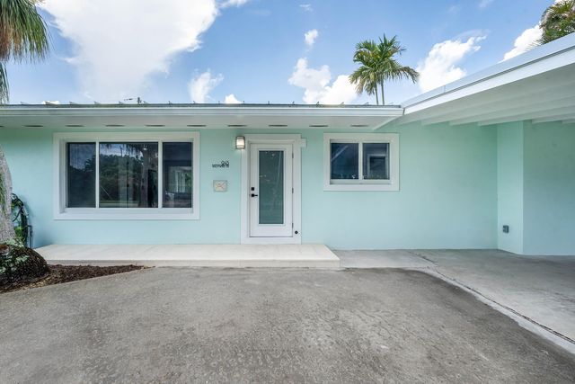 945 Westwind Drive, North Palm Beach, FL 33408
