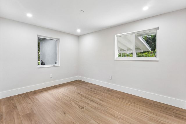 945 Westwind Drive, North Palm Beach, FL 33408