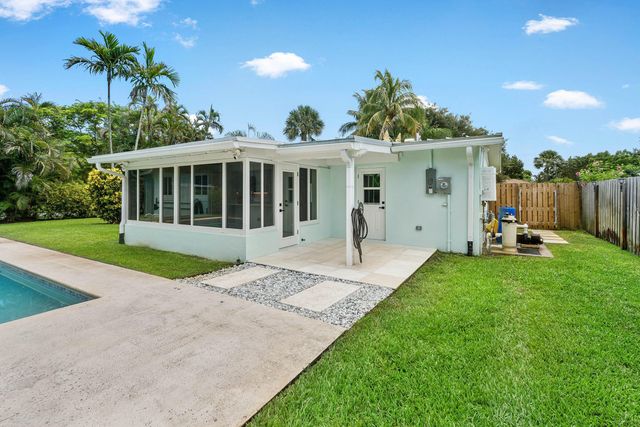 945 Westwind Drive, North Palm Beach, FL 33408
