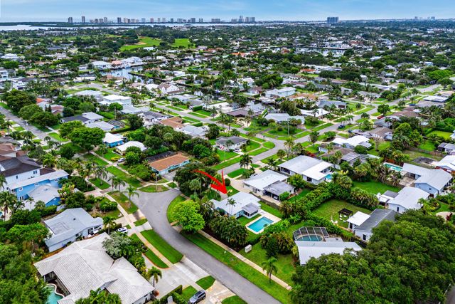945 Westwind Drive, North Palm Beach, FL 33408