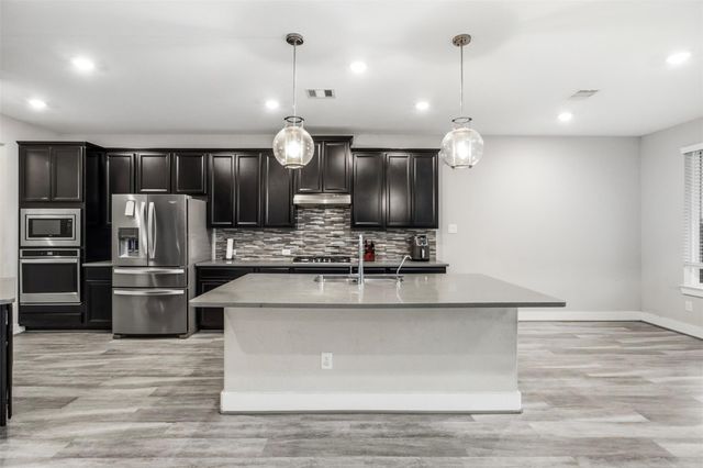 2505 Hatton Terrace Lane, Pearland, TX 77089