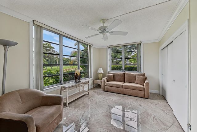 4020 W Palm Aire Drive 106, Pompano Beach, FL 33069