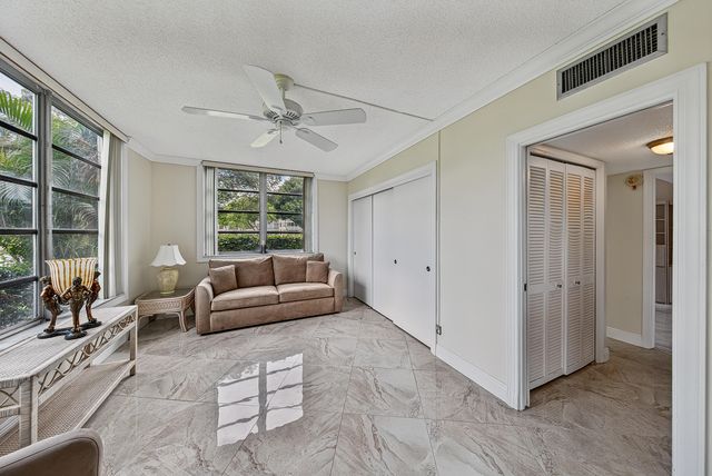 4020 W Palm Aire Drive 106, Pompano Beach, FL 33069
