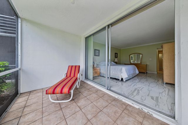 4020 W Palm Aire Drive 106, Pompano Beach, FL 33069