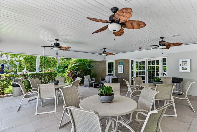 4020 W Palm Aire Drive 106, Pompano Beach, FL 33069