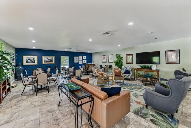4020 W Palm Aire Drive 106, Pompano Beach, FL 33069