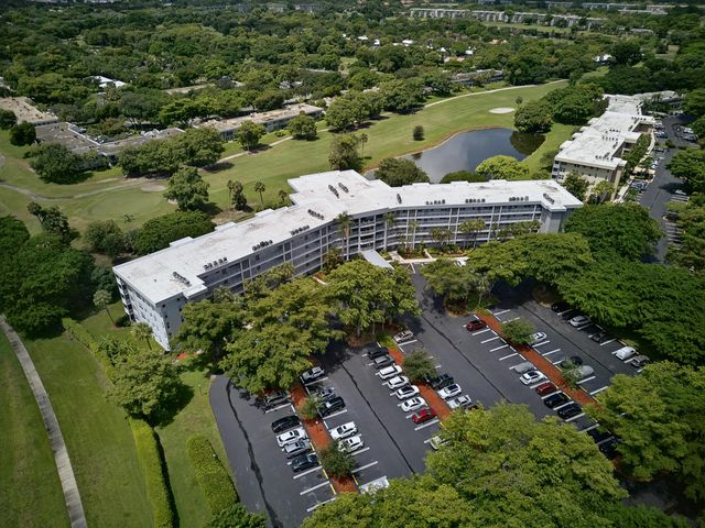 4020 W Palm Aire Drive 106, Pompano Beach, FL 33069