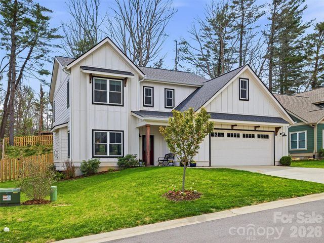 205 Weybridge Drive, Arden, NC 28704
