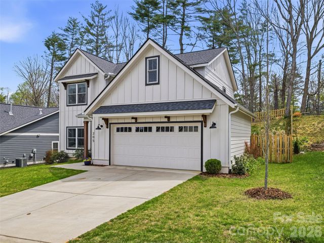 205 Weybridge Drive, Arden, NC 28704