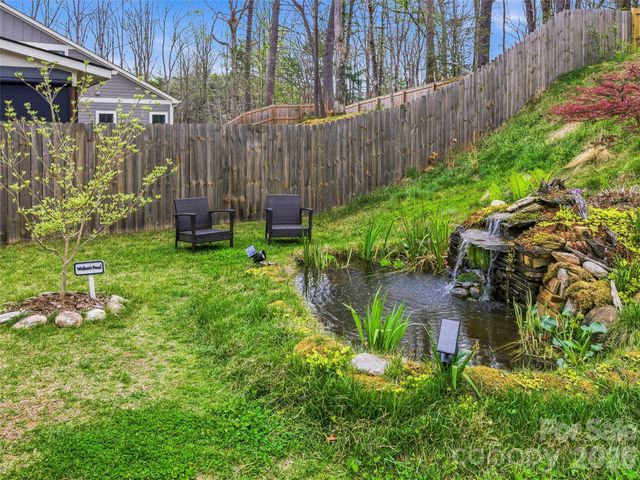 205 Weybridge Drive, Arden, NC 28704