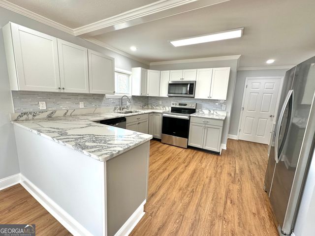 2628 27th Avenue SW, Lanett, AL 36863