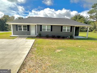2628 27th Avenue SW, Lanett, AL 36863
