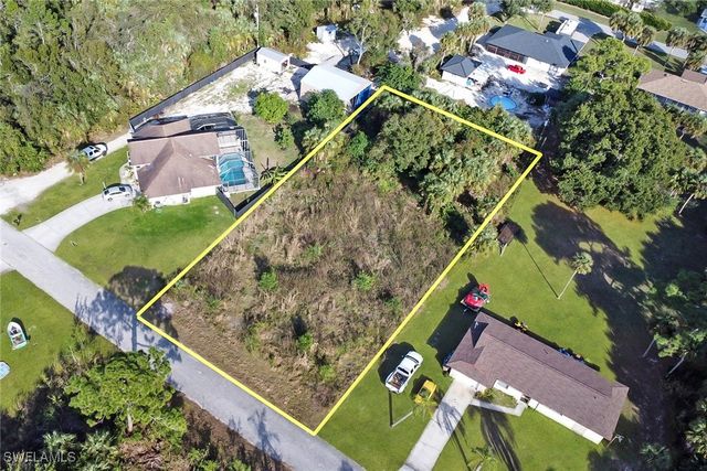 510 James AVE, Lehigh Acres, FL 33936