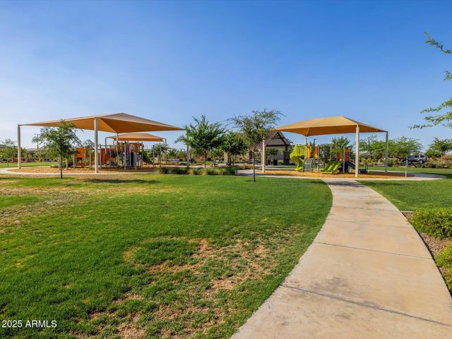 32960 N Vineyard Avenue, San Tan Valley, AZ 85143