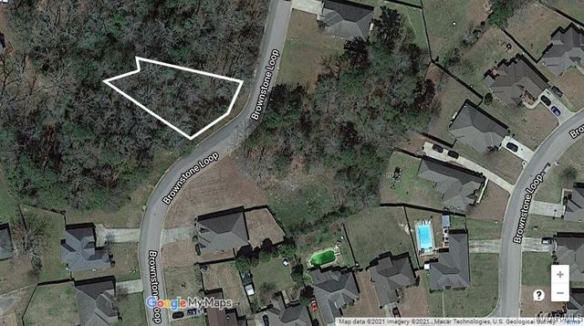 225 Brownstone Loop, Elmore, AL 36025