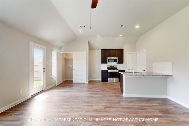 26123 Ethereal Road, La Marque, TX 77568