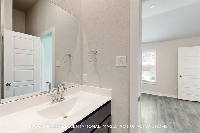 26123 Ethereal Road, La Marque, TX 77568
