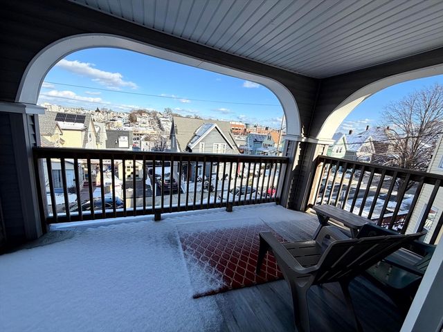 21 Oakland Ave 2, Everett, MA 02149