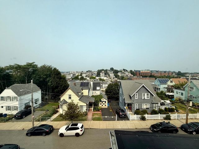 21 Oakland Ave 2, Everett, MA 02149