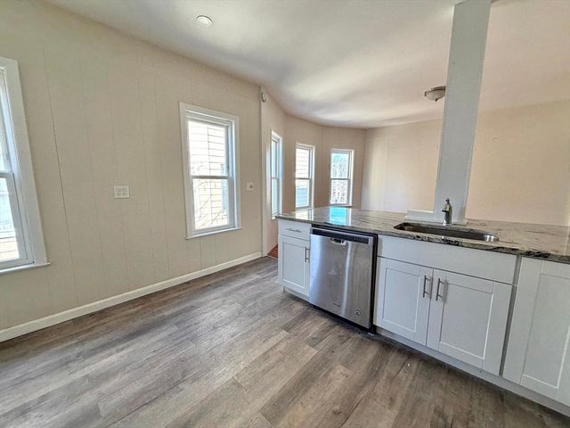 21 Oakland Ave 2, Everett, MA 02149