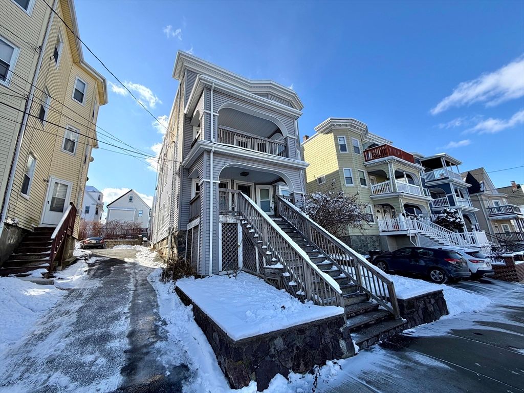 21 Oakland Ave 2, Everett, MA 02149